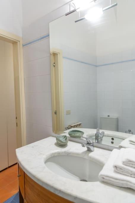 Stile & Comfort Near P. Signoria ฟลอเรนซ์ ภายนอก รูปภาพ